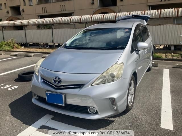 toyota prius-α 2013 CFJ1736674 image 1