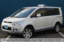 mitsubishi delica-d5 2012 CFJ9521025