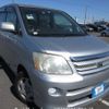 toyota noah 2005 Y2025020172A-12 image 2