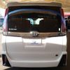 toyota noah 2018 -TOYOTA--Noah DBA-ZRR80W--ZRR80-0403052---TOYOTA--Noah DBA-ZRR80W--ZRR80-0403052- image 17