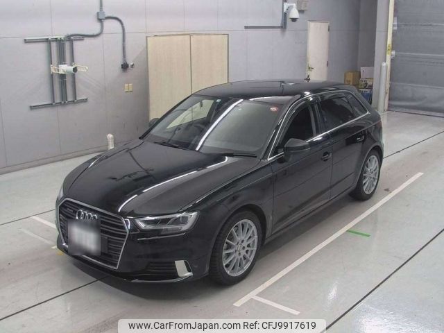 audi a3 2017 -AUDI 【春日井 300す8677】--Audi A3 8VCZPF-WAUZZZ8V8JA019616---AUDI 【春日井 300す8677】--Audi A3 8VCZPF-WAUZZZ8V8JA019616- image 1