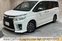 toyota voxy 2015 CFJ0211377