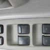 toyota noah 2002 3282185-Y2025050446A-12 image 18