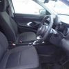 toyota yaris-cross 2020 CFJ1856139 image 11
