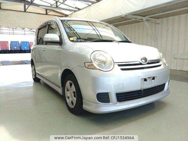toyota sienta 2010 CFJ1534964 image 1
