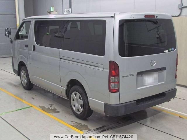 toyota regiusace-van 2018 CFJ1574420 image 2