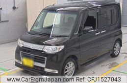 daihatsu tanto 2010 CFJ1527043