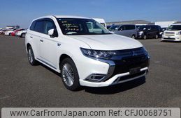 mitsubishi outlander-phev 2018 NIKYO_ZY40201