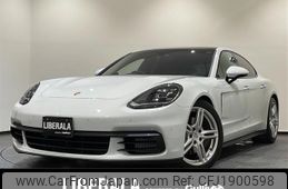 porsche panamera 2018 CFJ1900598