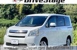 toyota noah 2007 CFJ1581823