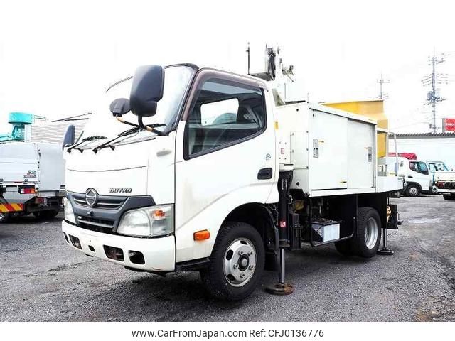 hino dutro 2016 GOO_NET_EXCHANGE_0403477A30240823W002 image 1