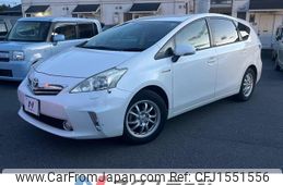 toyota prius-α 2013 CFJ1551556