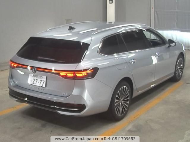 volkswagen passat 2025 CFJ1709652 image 2