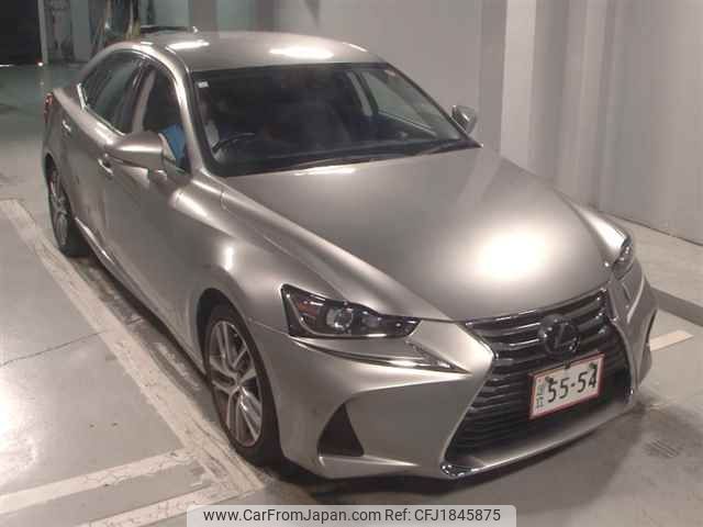 lexus is 2018 CFJ1845875 image 1
