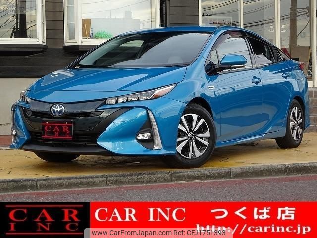 toyota prius-phv 2017 CFJ1751393 image 1