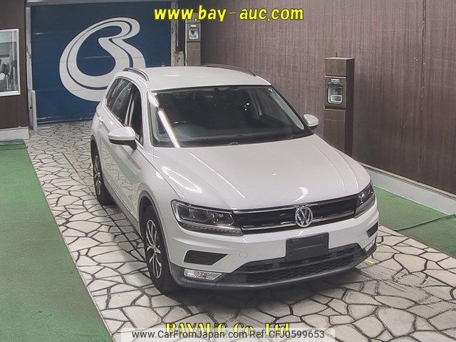 volkswagen tiguan 2017 -VOLKSWAGEN--VW Tiguan 5NCZE-WVGZZZ5NZHW869934---VOLKSWAGEN--VW Tiguan 5NCZE-WVGZZZ5NZHW869934- image 1