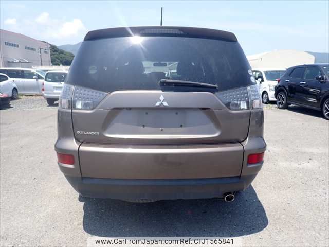 mitsubishi outlander 2010 CFJ1565841 image 2