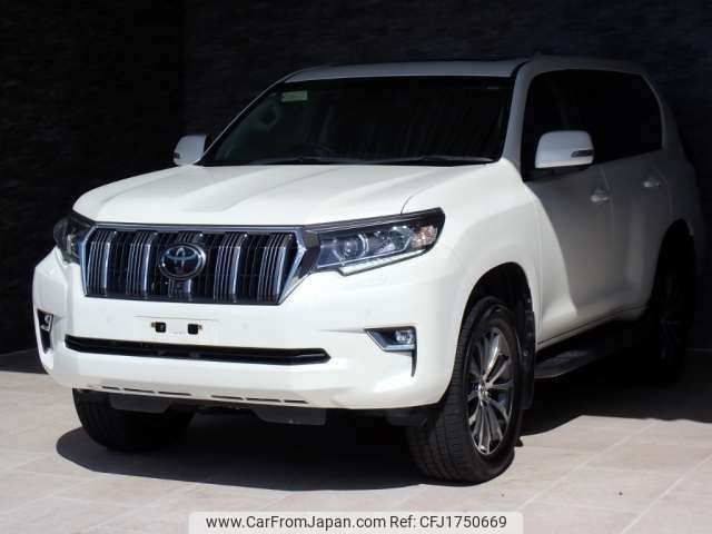 toyota land-cruiser-prado 2019 CFJ1750669 image 1