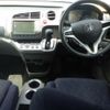 honda stream 2011 CFJ1537059 image 4