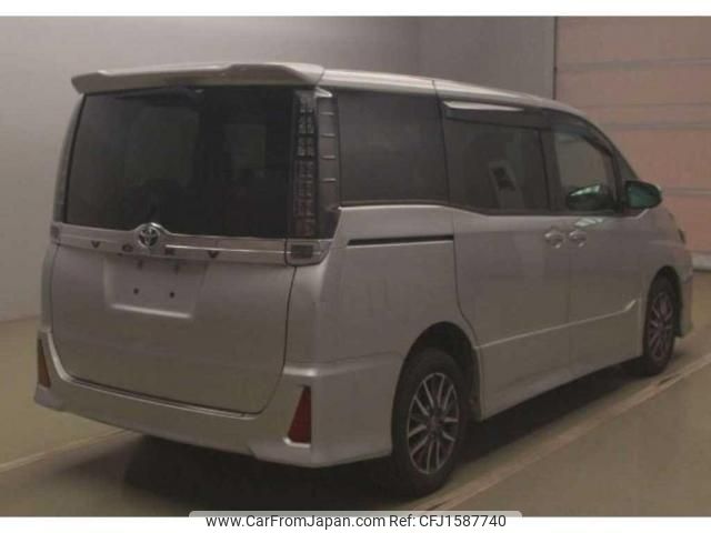 toyota voxy 2014 CFJ1587740 image 2