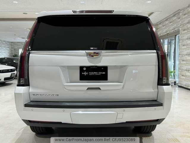 cadillac escalade 2017 quick_quick_FUMEI_1GYS47KJ4HR267834 image 2