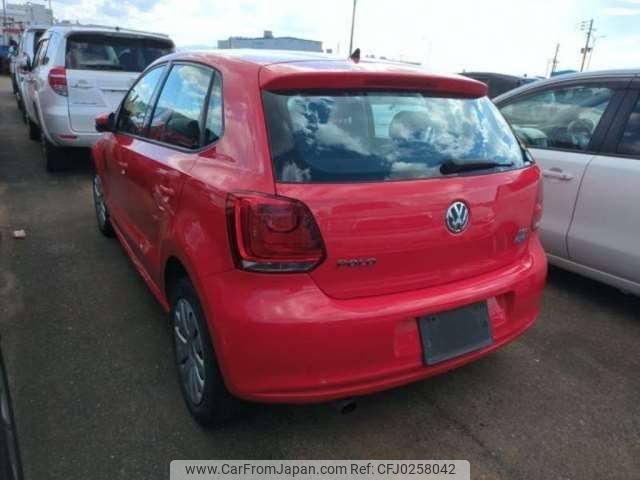 volkswagen polo 2011 -VOLKSWAGEN--VW Polo DBA-6RCBZ--WVWZZZ6RZCU015323---VOLKSWAGEN--VW Polo DBA-6RCBZ--WVWZZZ6RZCU015323- image 2