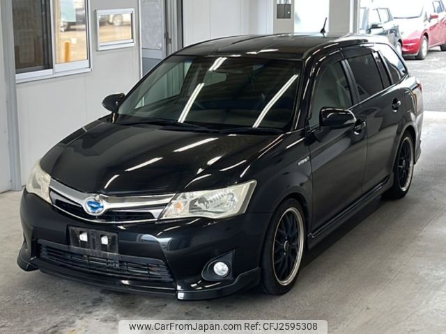 2013 Toyota Corolla Fielder NKE165G - Car Price $2,781