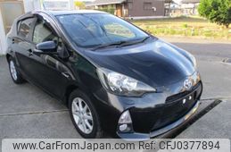 toyota aqua 2013 -TOYOTA--AQUA DAA-NHP10--NHP10-6190565---TOYOTA--AQUA DAA-NHP10--NHP10-6190565-