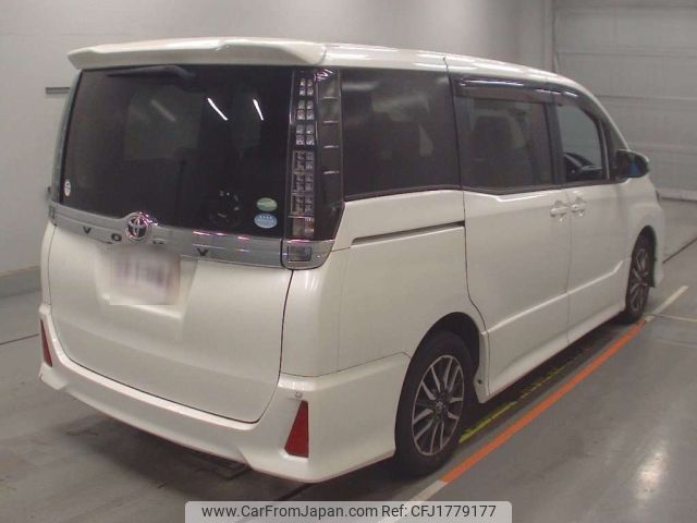 toyota voxy 2014 CFJ1779177 image 2