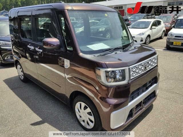 toyota pixis-mega 2016 -TOYOTA--Pixis Mega LA700A--0004189---TOYOTA--Pixis Mega LA700A--0004189- image 1