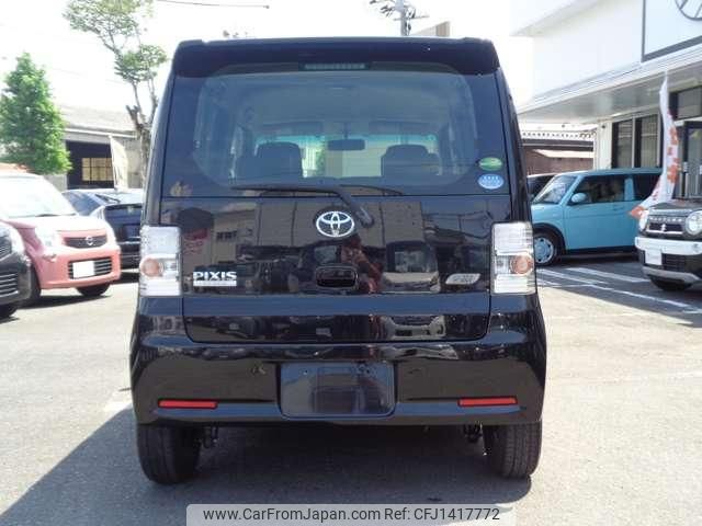 toyota pixis-space 2013 quick_quick_DBA-L575A_L575A-0031036 image 2