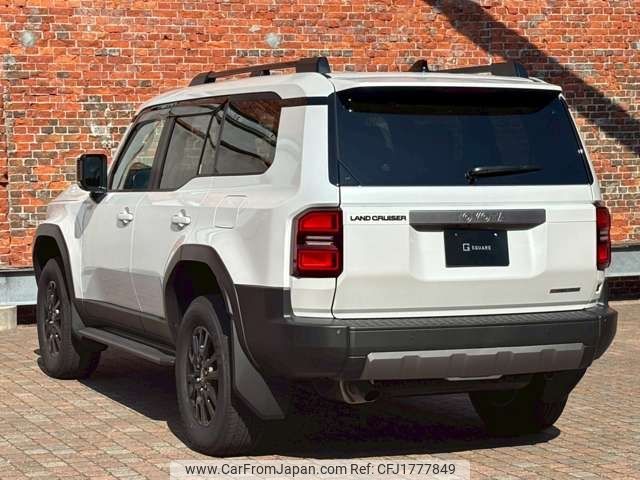 toyota land-cruiser-wagon 2024 CFJ1777849 image 2