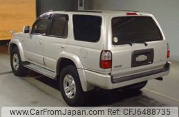 car_53de3d03-e78d-4037-bbe8-