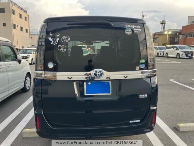 toyota voxy 2016 CFJ1653641 image 2
