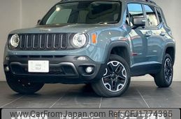 jeep renegade 2018 CFJ1774385