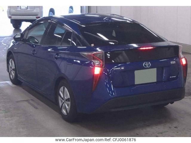 toyota prius 2016 quick_quick_DAA-ZVW55_8003586 image 2