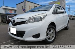 toyota vitz 2013 CFJ1557366