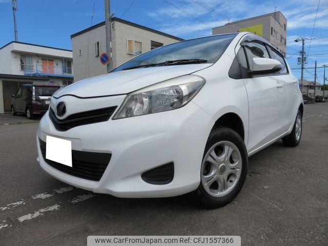 toyota vitz 2013 CFJ1557366 image 1