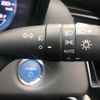 toyota crown-hybrid 2018 CFJ1612397 image 17