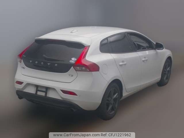 volvo v40 2018 -VOLVO--Volvo V40 DBA-MB4154T--YV1MV2920J2507918---VOLVO--Volvo V40 DBA-MB4154T--YV1MV2920J2507918- image 2