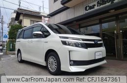 toyota voxy 2014 CFJ1847361