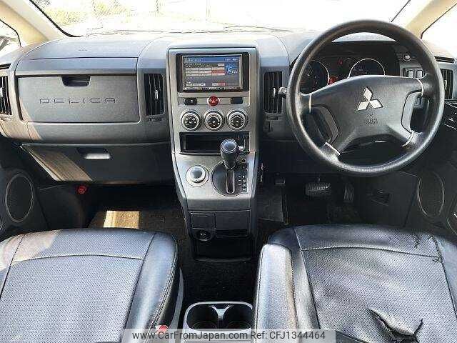 mitsubishi delica-d5 2011 504928-931013 image 1