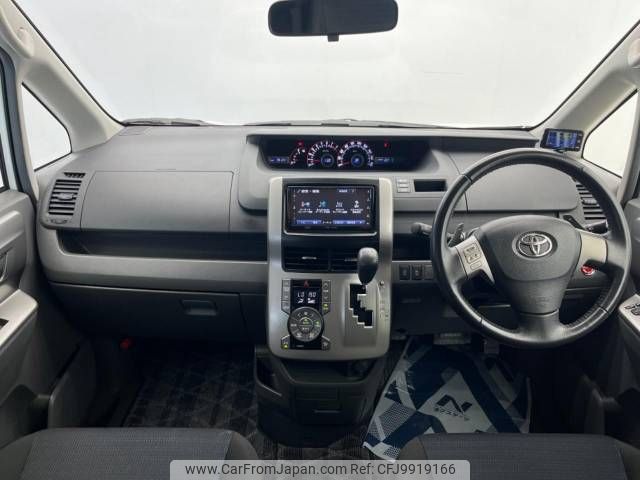 toyota voxy 2009 -TOYOTA--Voxy DBA-ZRR70W--ZRR70-0236821---TOYOTA--Voxy DBA-ZRR70W--ZRR70-0236821- image 2