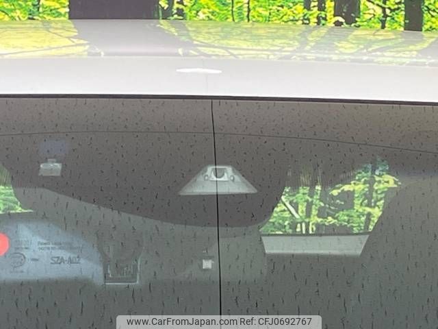honda vezel 2016 -HONDA--VEZEL DAA-RU3--RU3-1211770---HONDA--VEZEL DAA-RU3--RU3-1211770- image 2