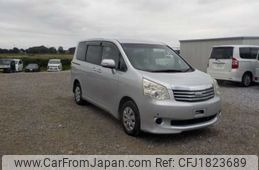 toyota noah 2010 CFJ1823689