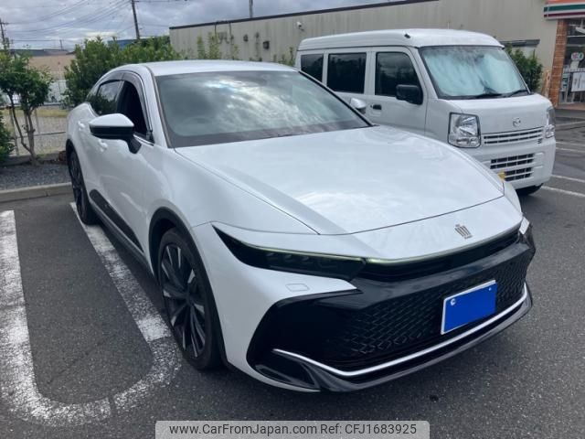 toyota crown 2022 CFJ1683925 image 1