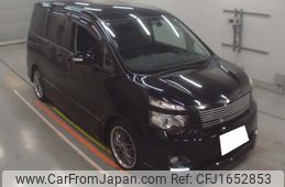 toyota voxy 2011 CFJ1652853