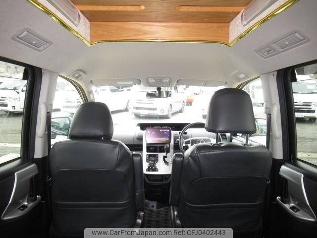 toyota noah 2014 GOO_JP_700056143030241102002 image 2