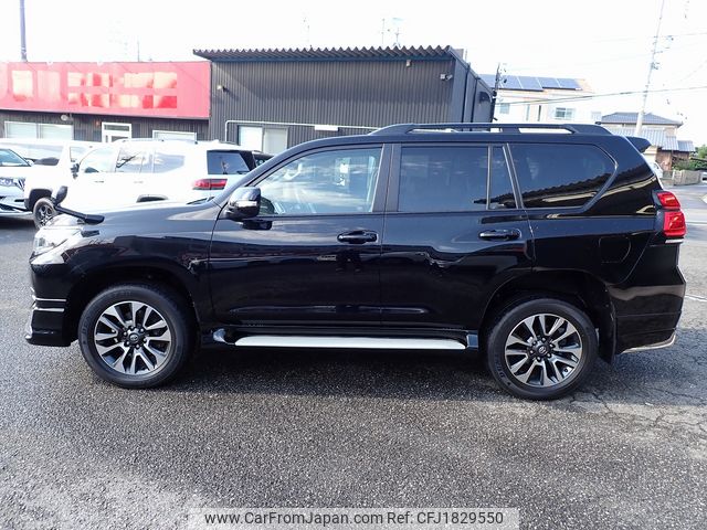 toyota land-cruiser-prado 2022 CFJ1829550 image 2