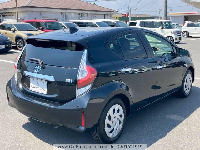 toyota aqua 2018 CFJ1621919 image 2
